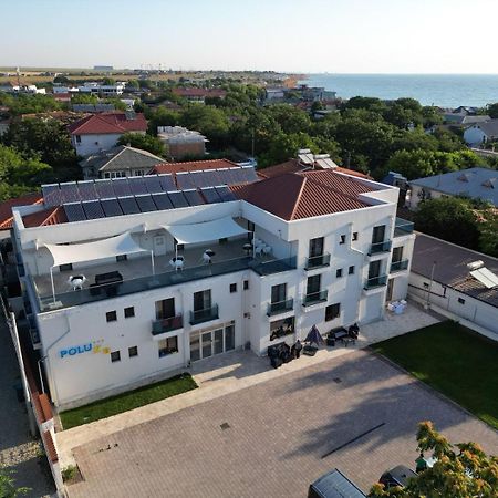 Polu-X Hotel Vama Veche Bagian luar foto